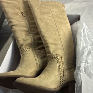 Boutique By Corkeys Boots Faux Suede Heels Side Zipper Size 8